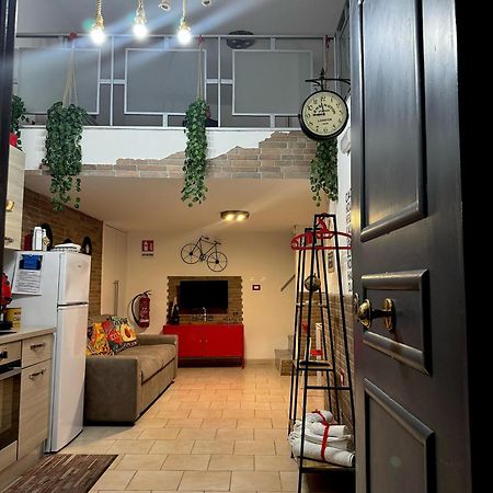 Frizzi & Lazzi House Daire Napoli Dış mekan fotoğraf