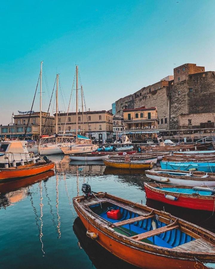 Frizzi & Lazzi House Daire Napoli Dış mekan fotoğraf
