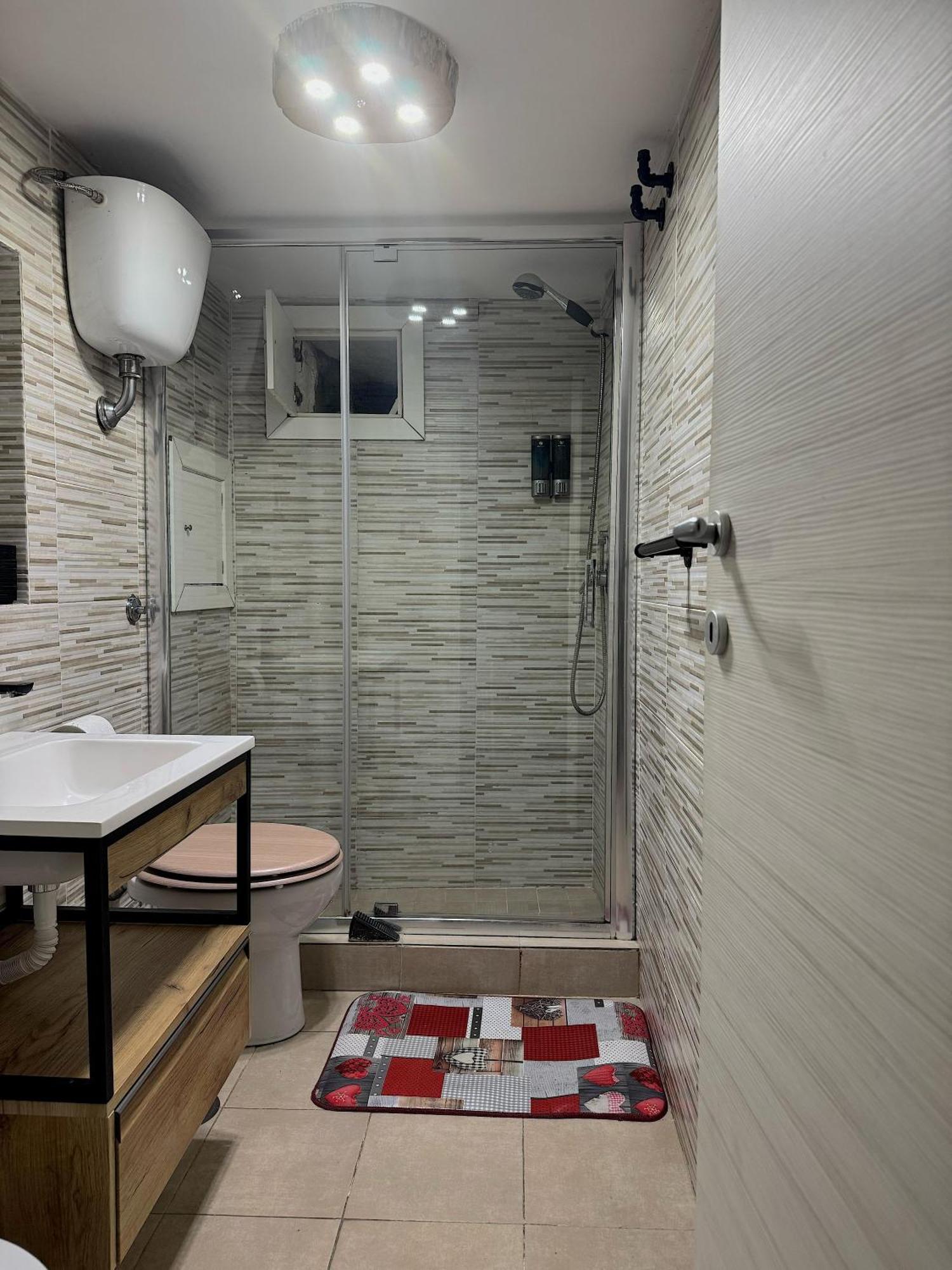 Frizzi & Lazzi House Daire Napoli Dış mekan fotoğraf