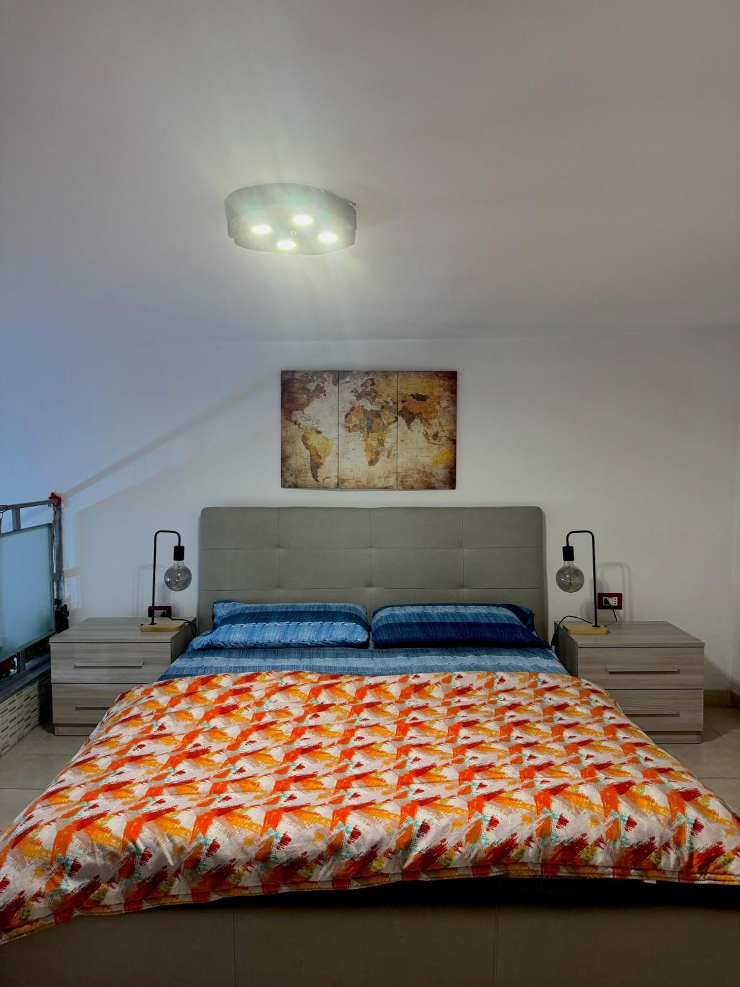 Frizzi & Lazzi House Daire Napoli Dış mekan fotoğraf